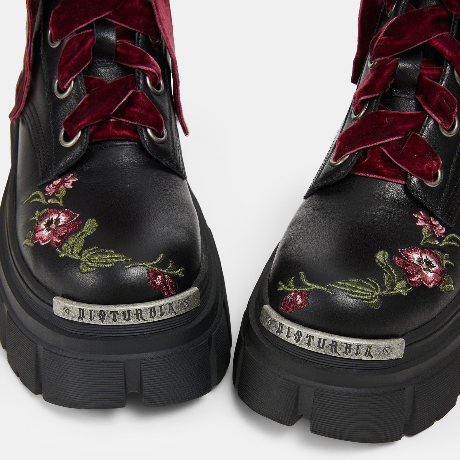 Signature from Sole to Surface