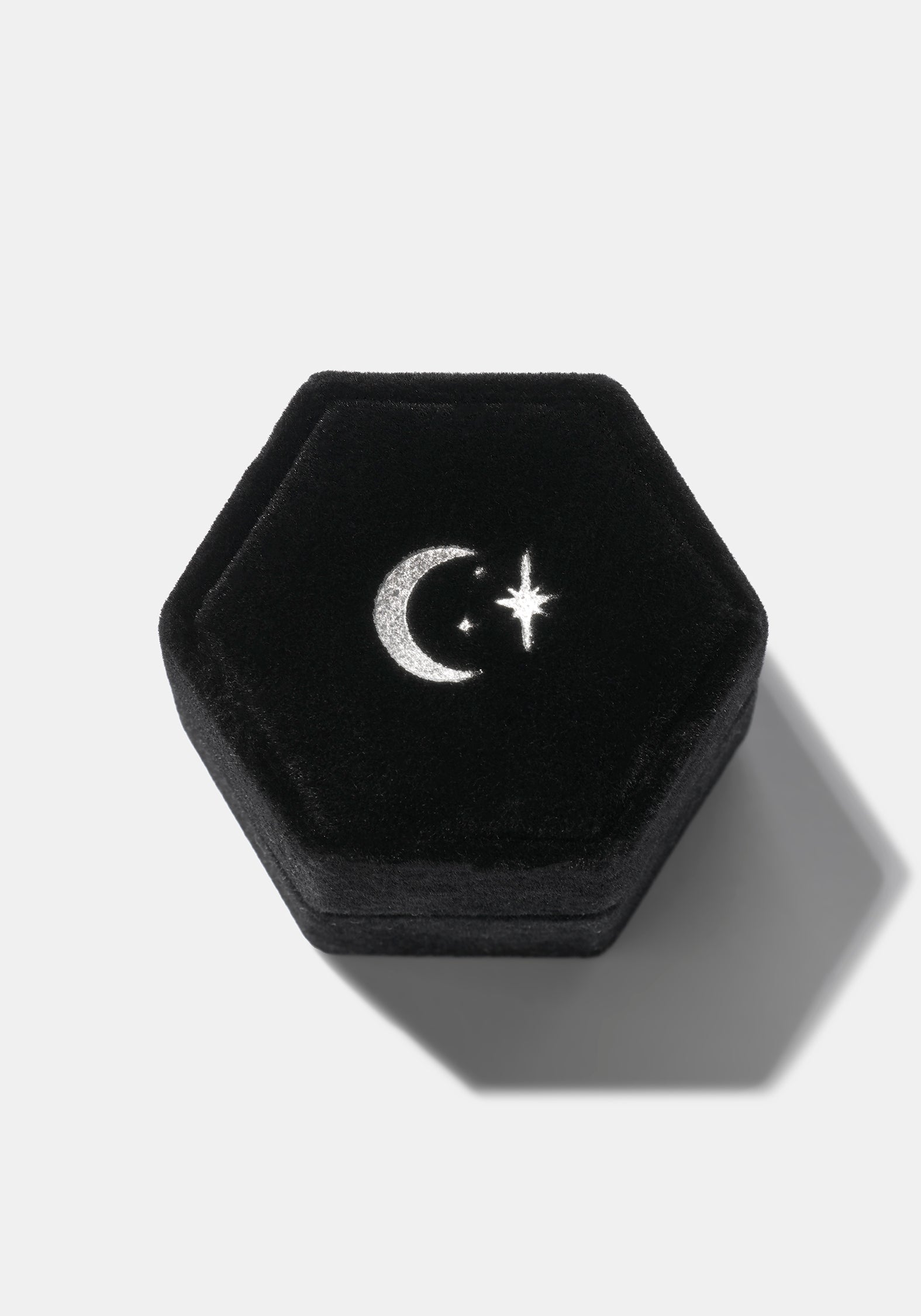 Teara Skull Sterling Silver Black Spinel Ring