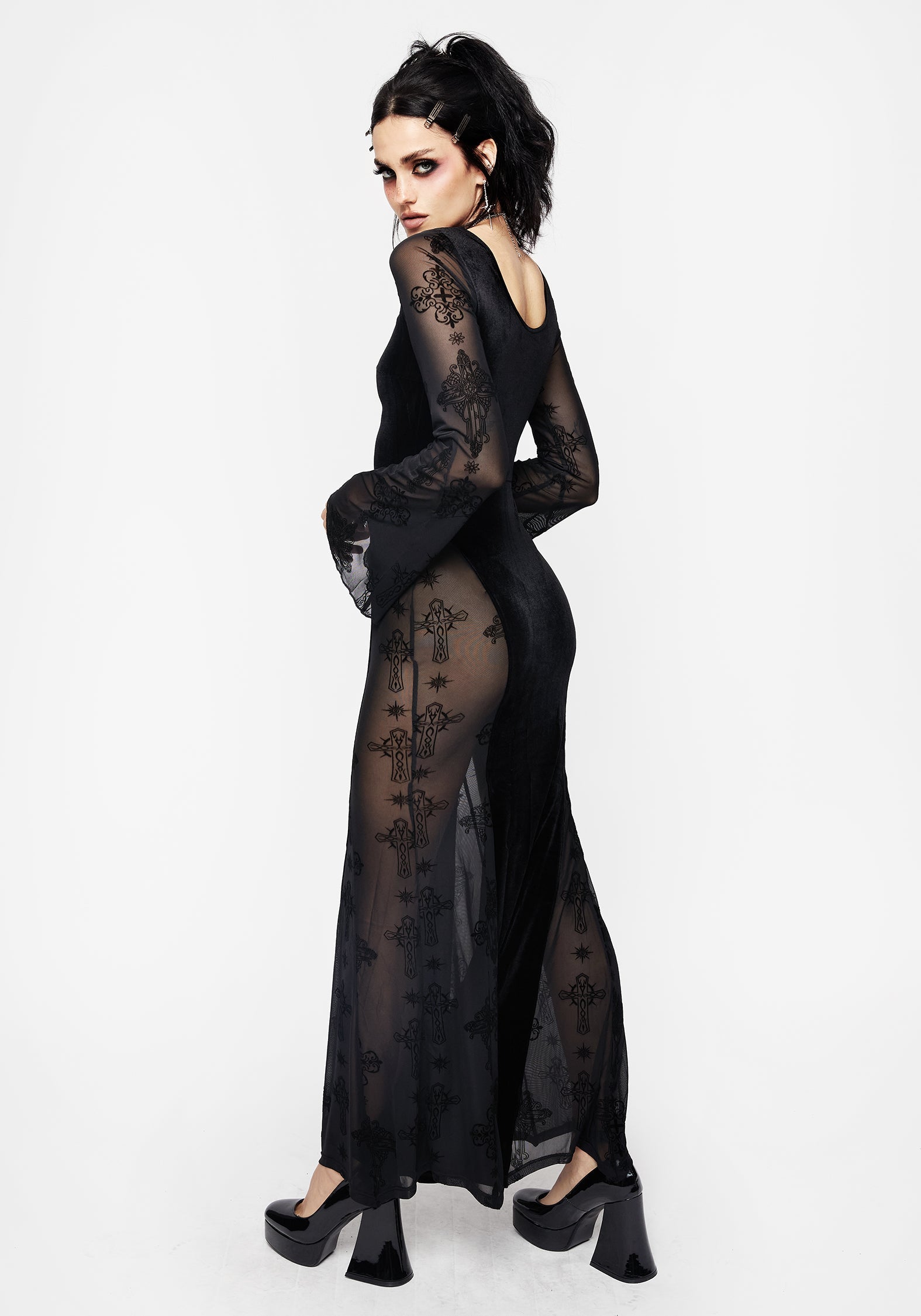 Priestess Lace Maxi Gown
