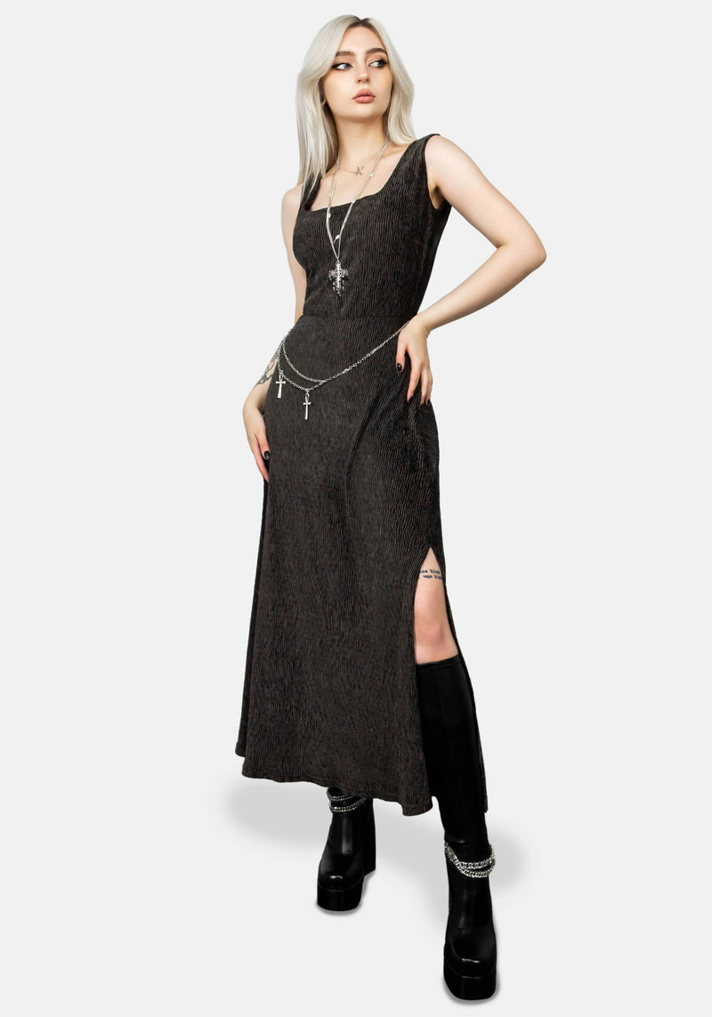 Thekla Kleid Mit Anhänger Gürtel – Disturbia