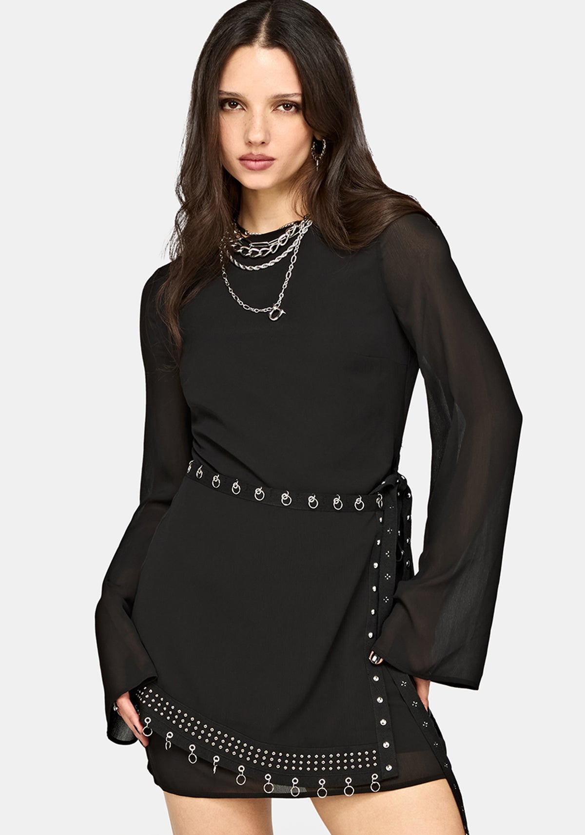 Emara Öse Piercing Wickel Vorderseite Minikleid