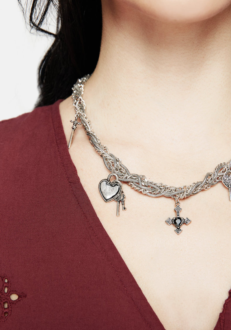Eilir Twisted Vintage Charm Necklace