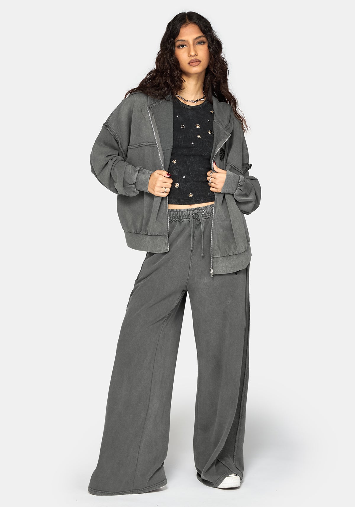 Mio Witches Knot Distressed Seam Hoody