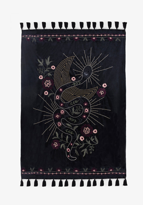 Kobra Embroidered Snake Blanket