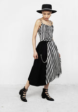 RUNE EMBROIDERY BOATER HAT