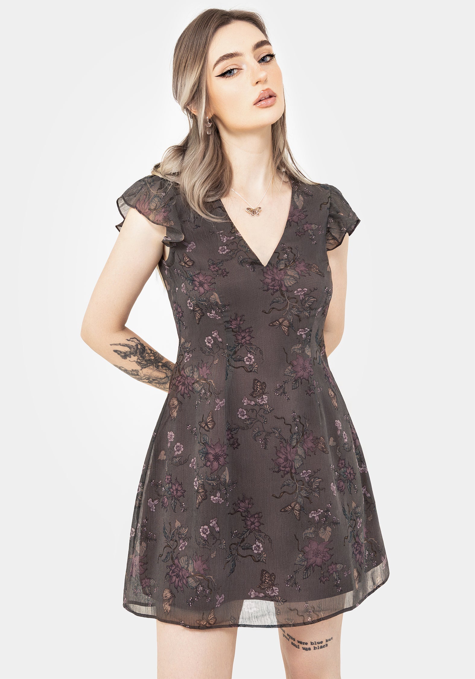 Arnora Chiffon Rüsche Detail Mini Kleid