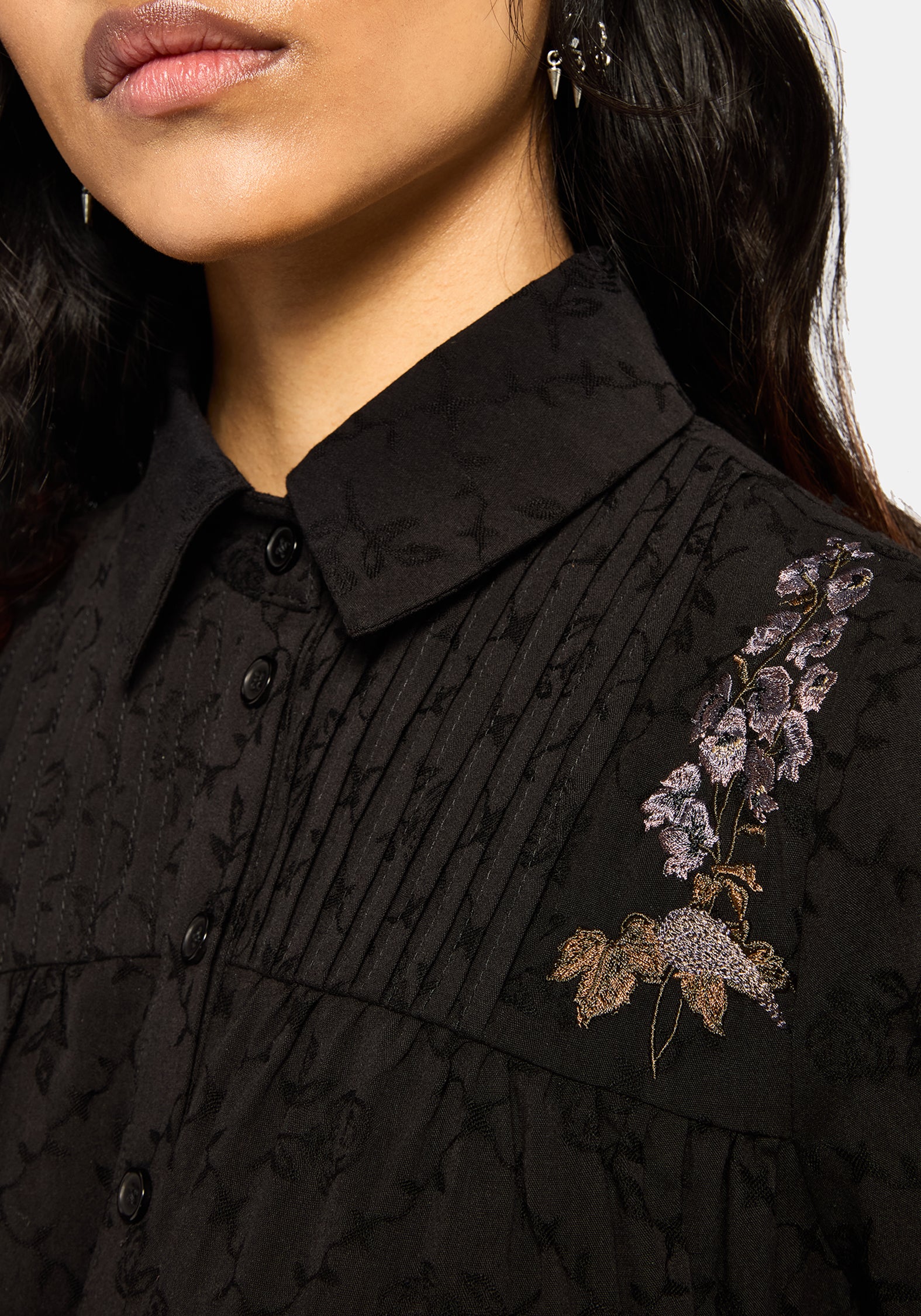 Dusha Garden Embroidered Shirt - Black